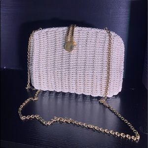 Vintage/retro wicker clam shell Art Deco shoulder purse